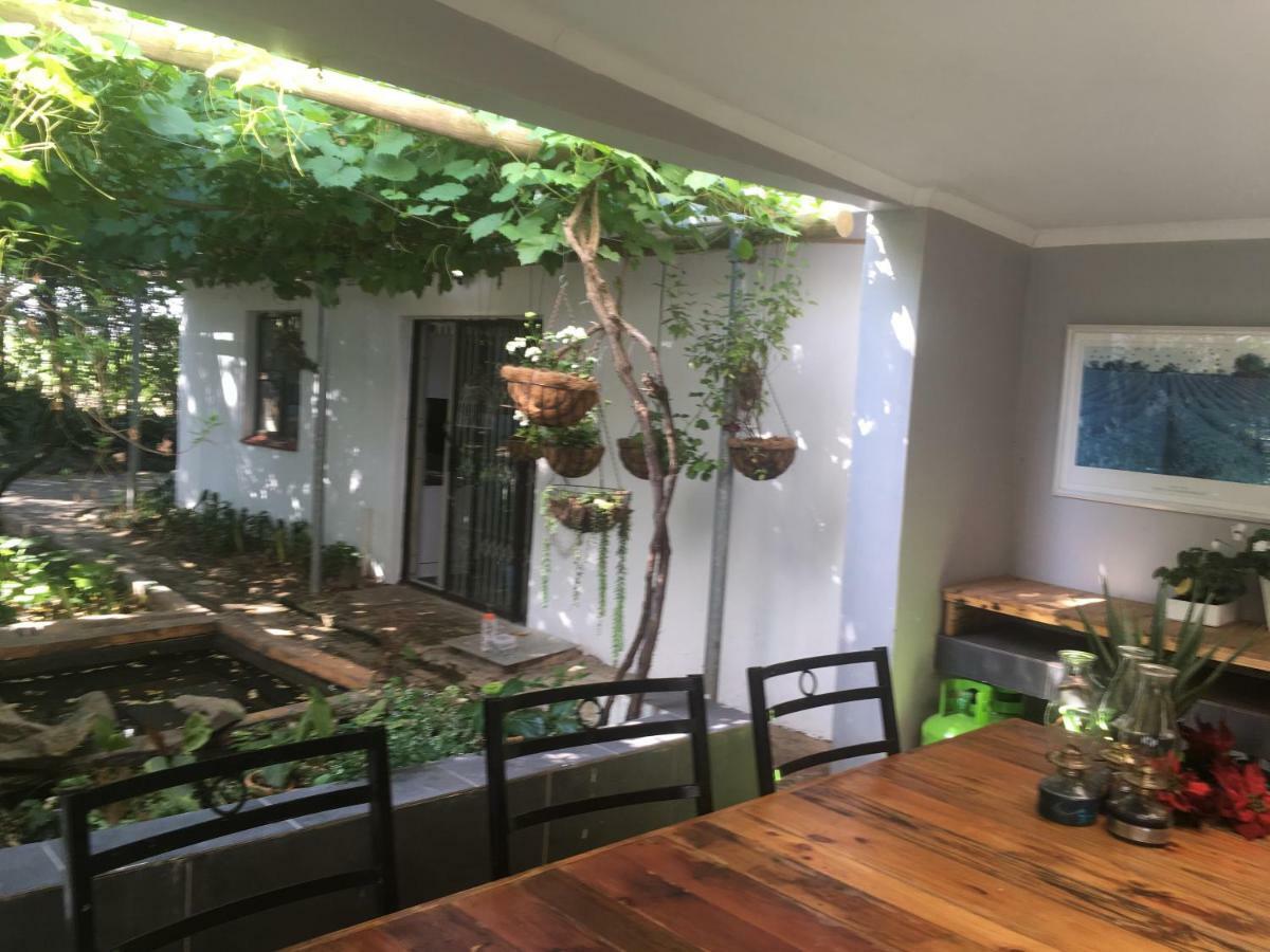 Rouana Guest Farm Hotel Stellenbosch Bagian luar foto